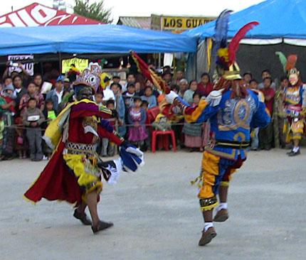 Tekum and Alvarado duel in a "cruzada"